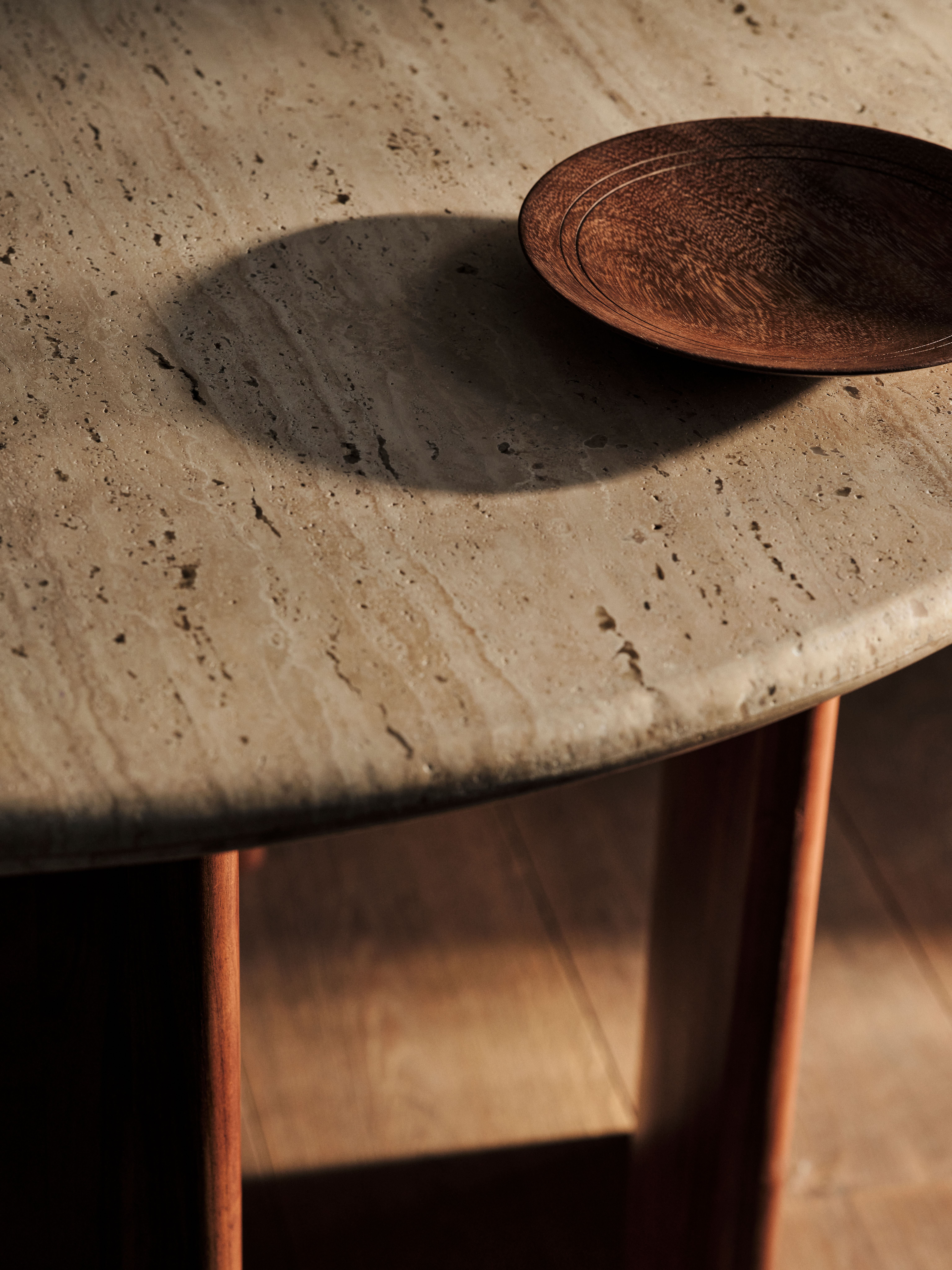 living-room-furniture-with-mix-of-wooden-and-white-colors