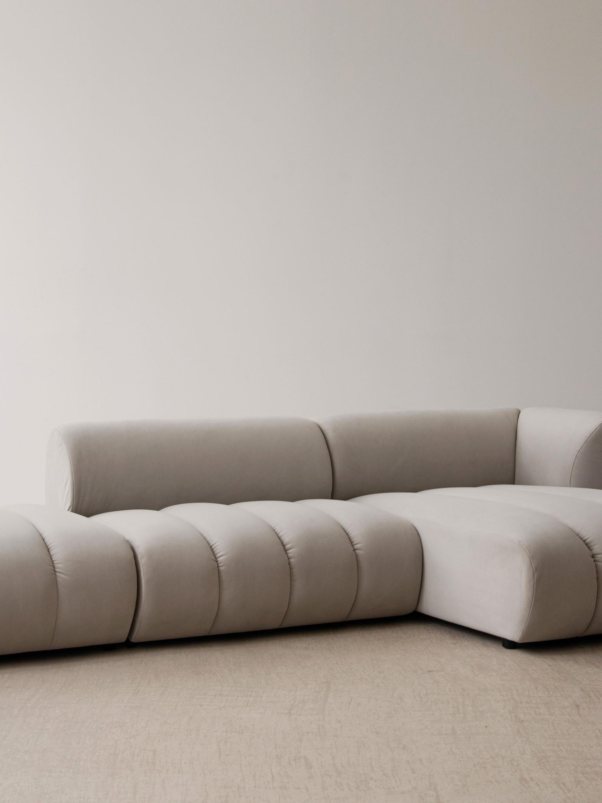 Bellis Sofa