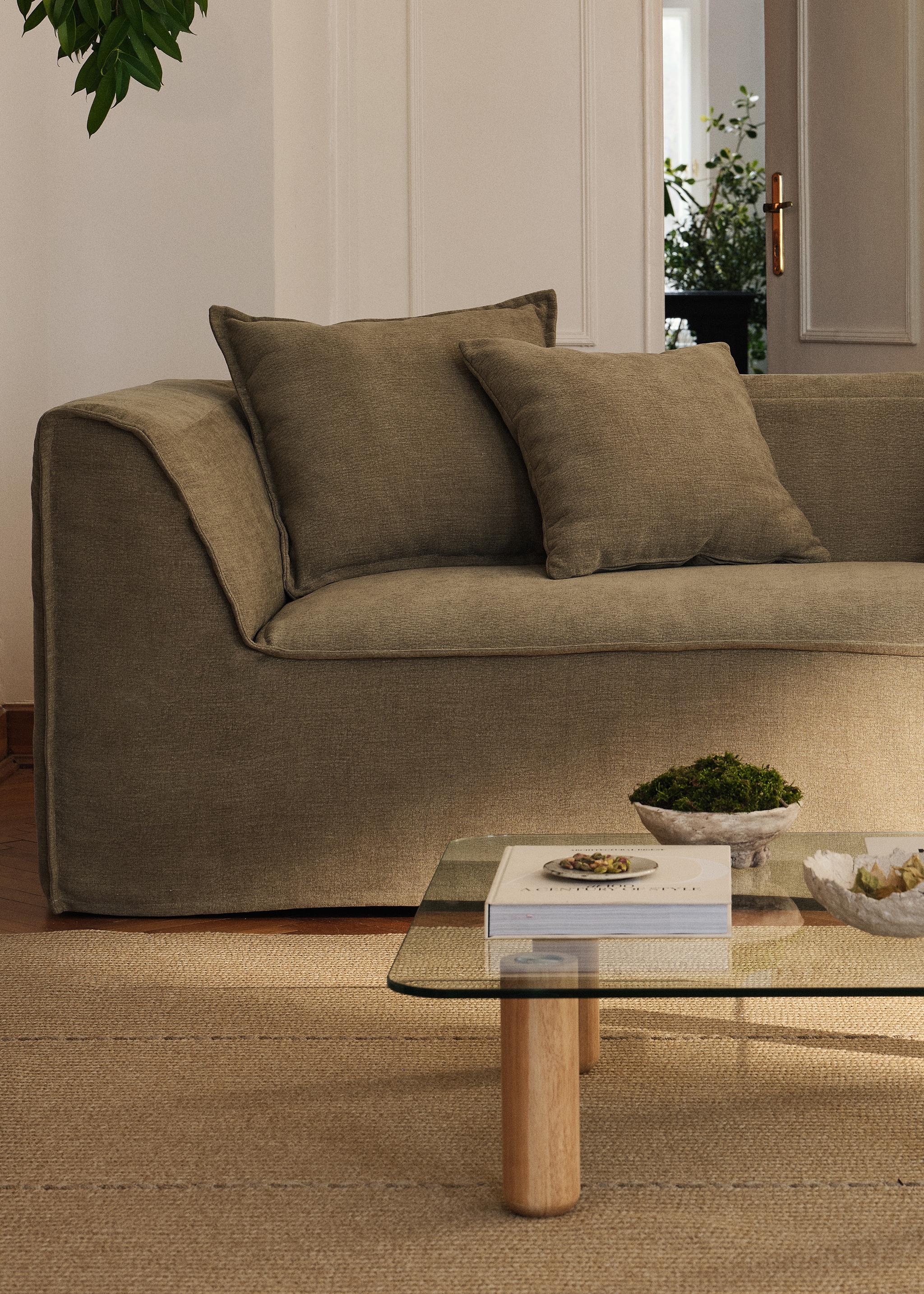 Housse de canapé Milton en tissu vert olive à silhouette décontractée – Micadoni